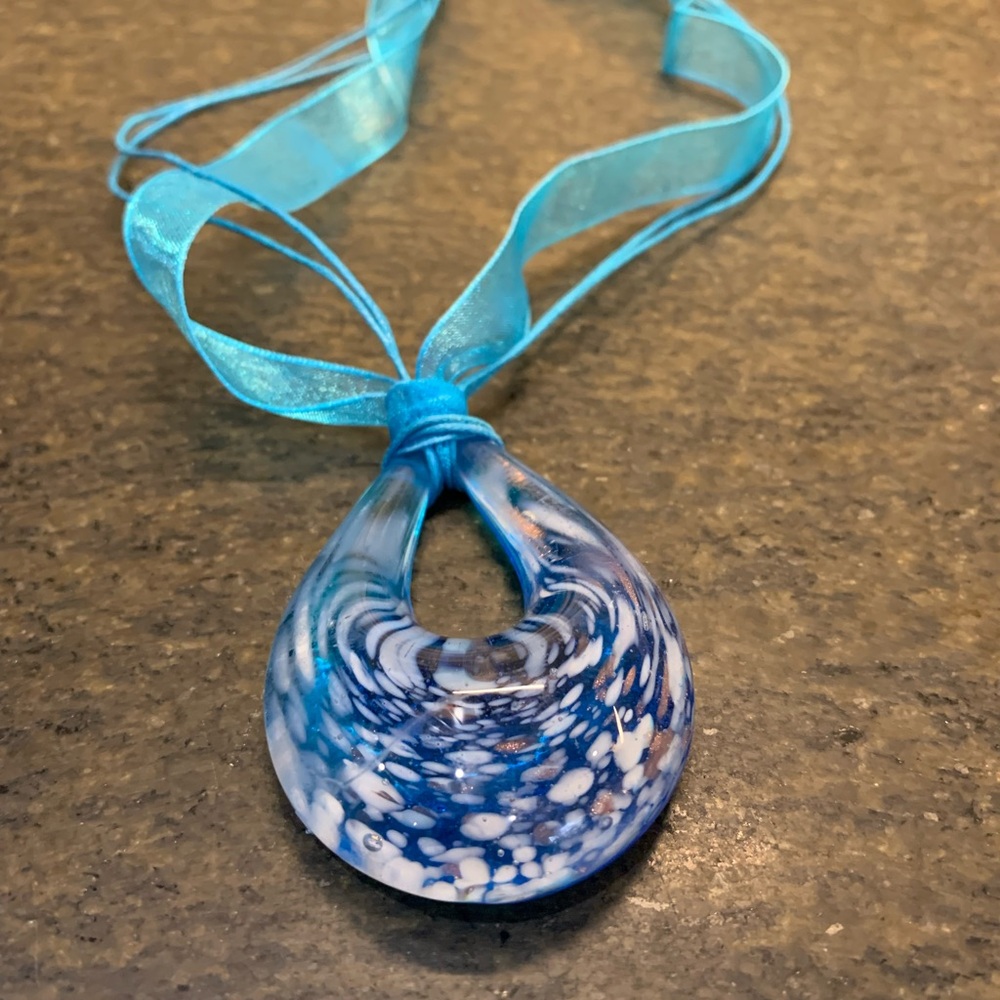 GLASS MURANO PENDANT | Glass drop on ribbon necklace.